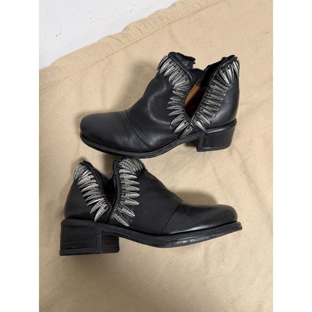 A.S.98 Boots Womens Size 8.5 Black Leather Studded Ankle Zip Block Heel Booties